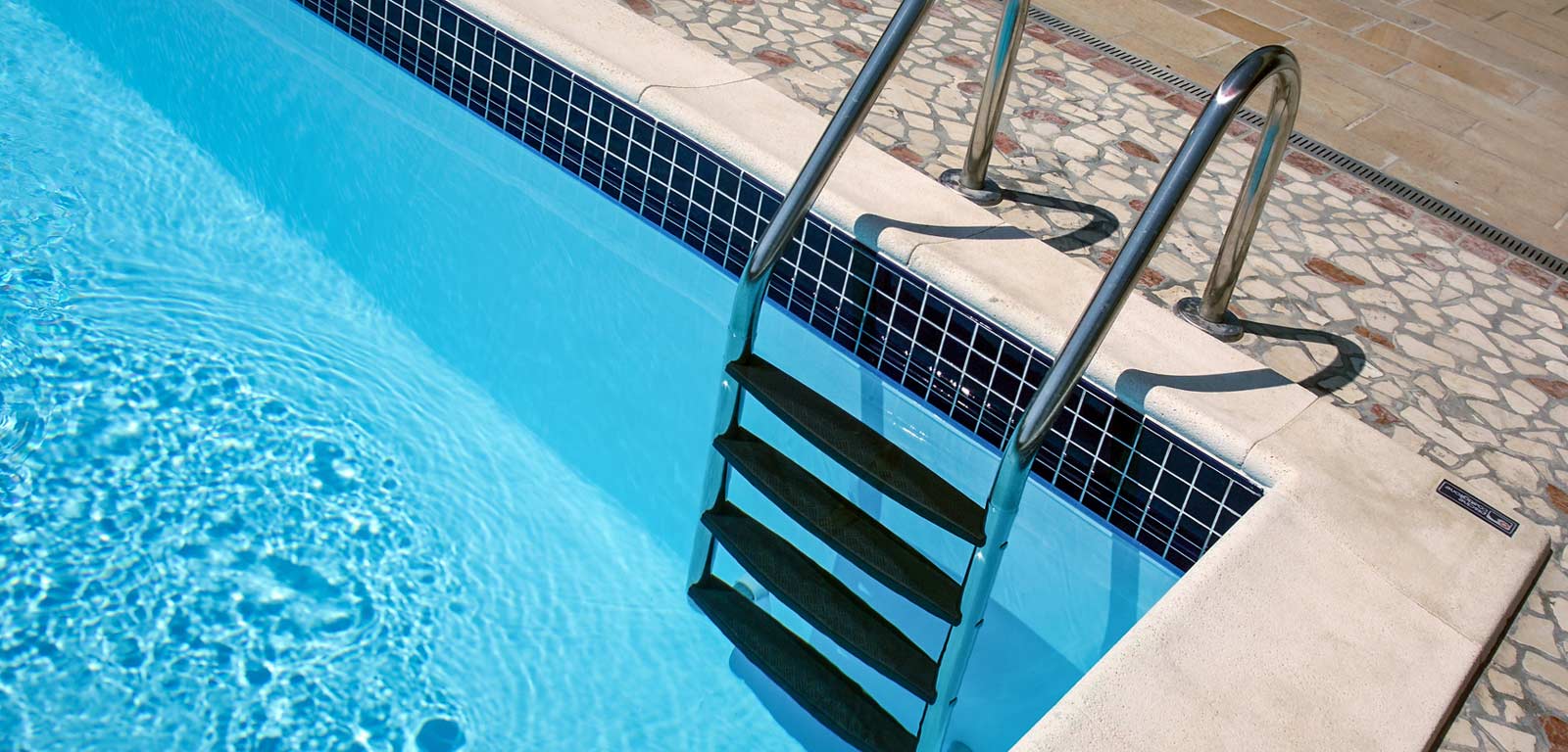 scaletta-per-piscina.jpg
